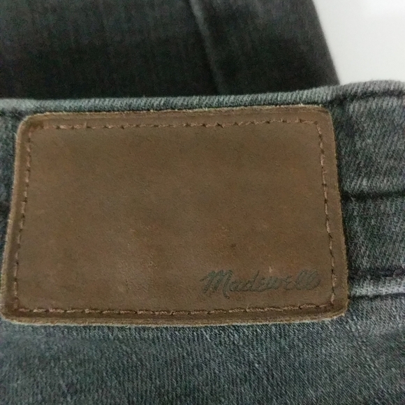 Madewell 8" High Rise Skinny Faded Black Raw Hem Distressed Jeans - size 25 - Picture 10 of 10